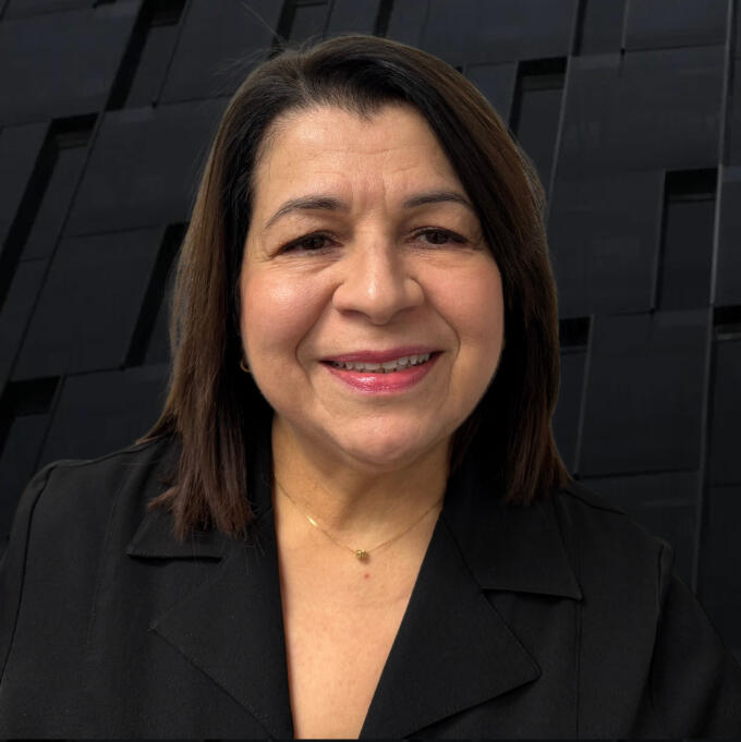 Résolue à transformer chaque rendez-vous en une rencontre positive.